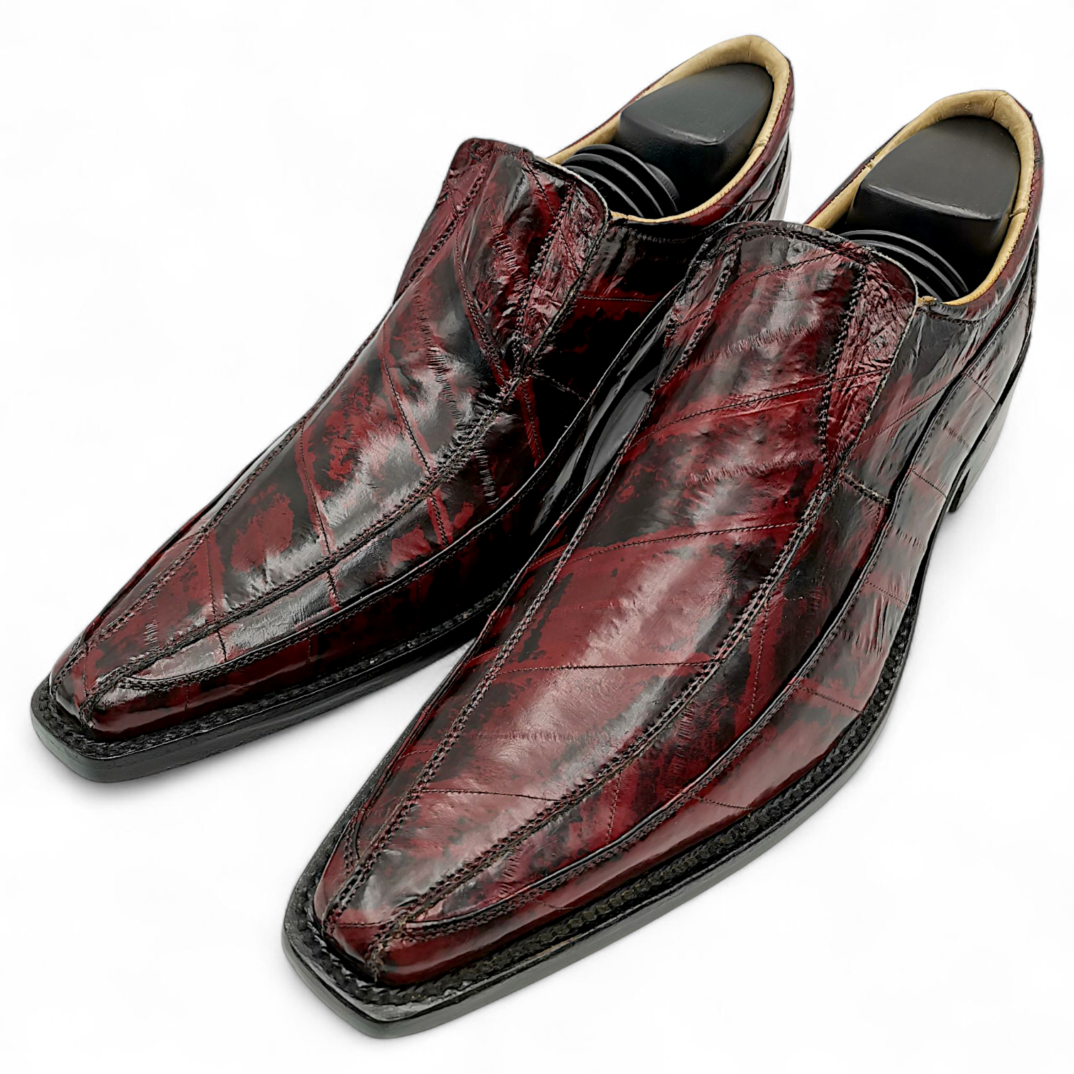 ZAPATO EN PIEL GENUINA DE ANGUILA PARA CABALLERO (M)