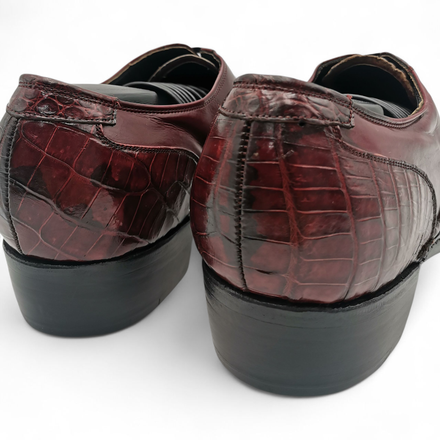 ZAPATO EN PIEL GENUINA DE COCODRILO PARA CABALLERO (MSN)
