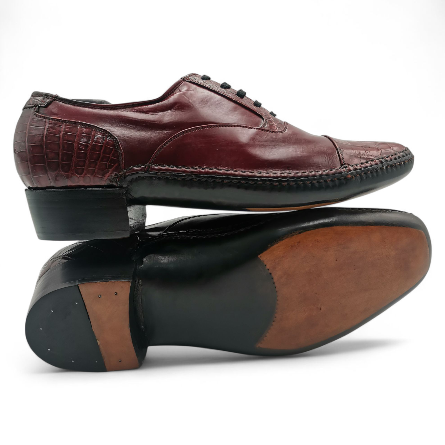 ZAPATO EN PIEL GENUINA DE COCODRILO PARA CABALLERO (MSN)