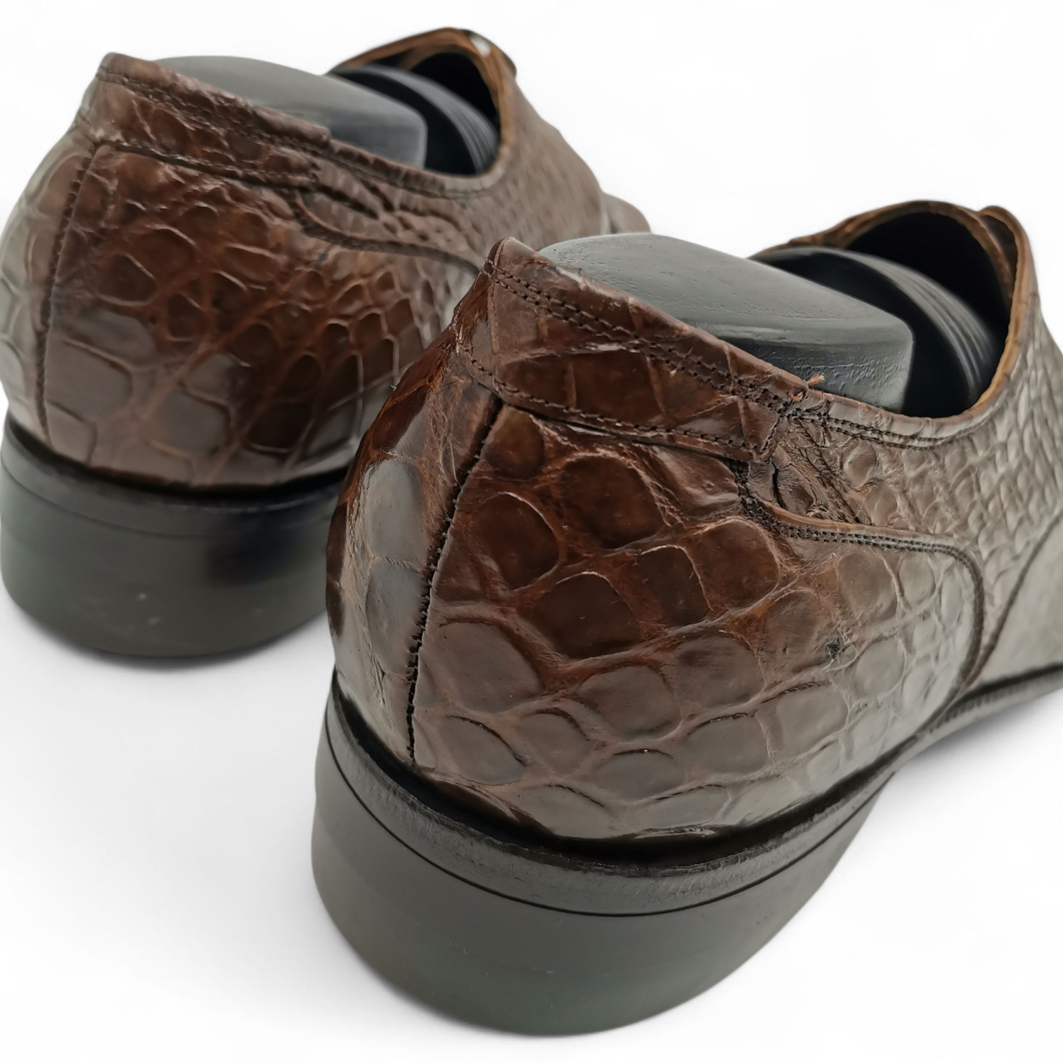 ZAPATO EN PIEL GENUINA DE COCODRILO PARA CABALLERO (MSN)