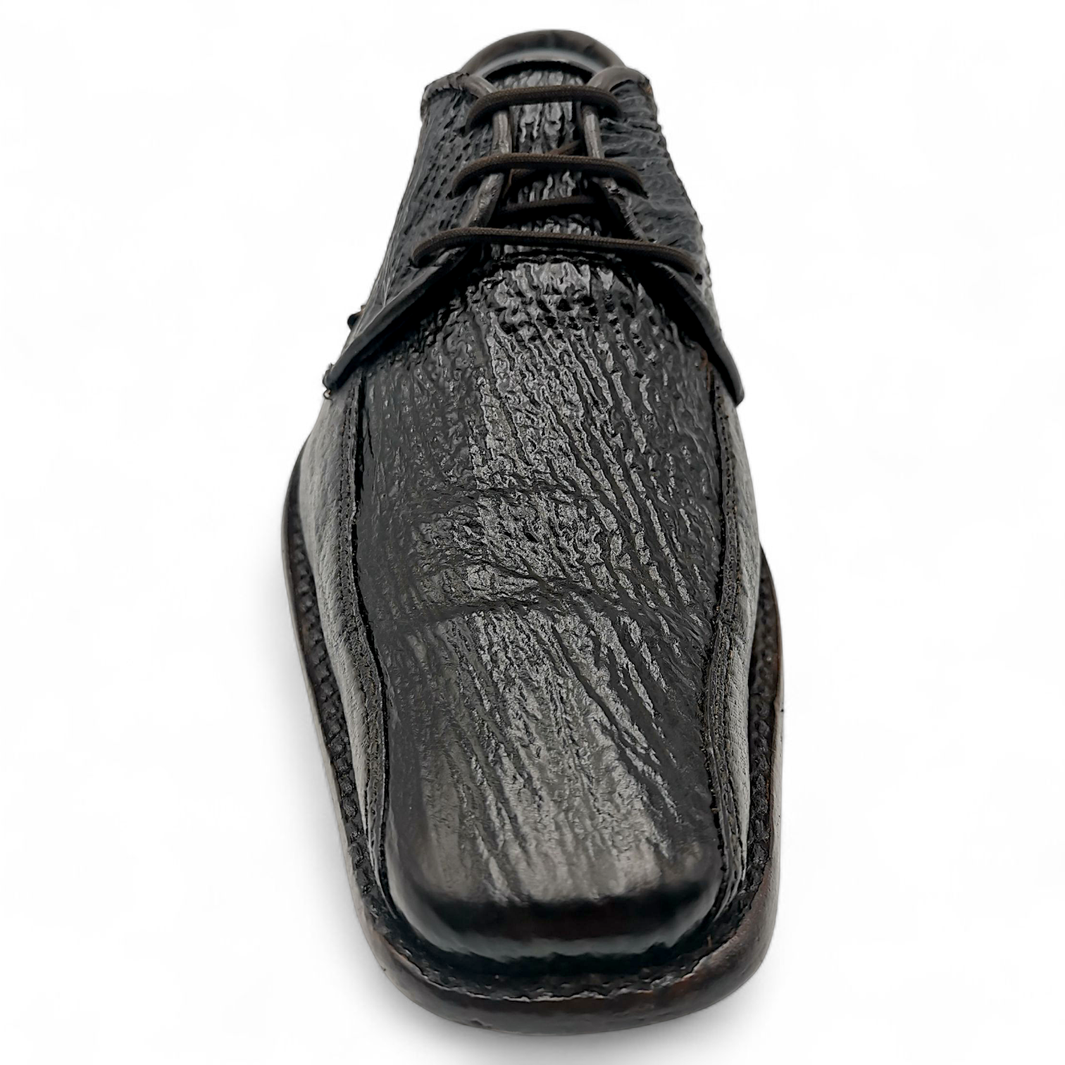 ZAPATO EN PIEL GENUINA DE TIBURÓN PARA CABALLERO (MSN)