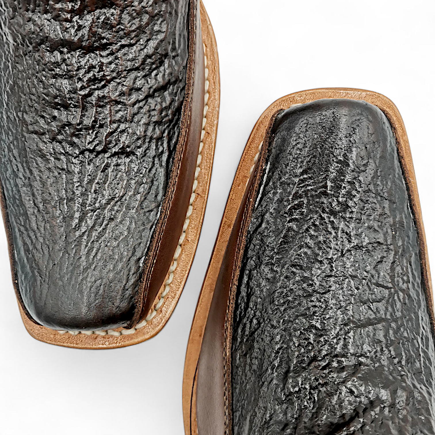 BOTA VAQUERA EN PIEL GENUINA DE TIBURÓN PARA CABALLERO (M)