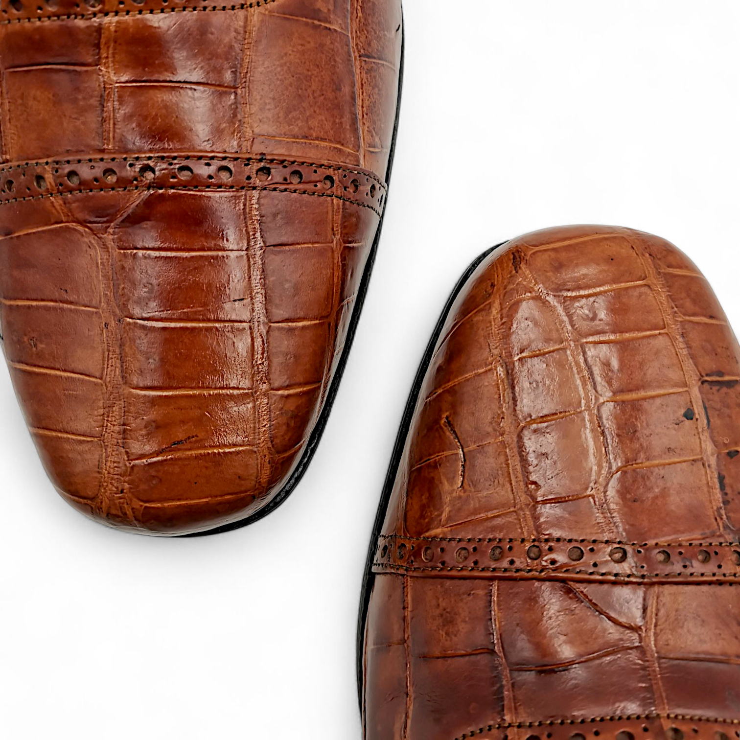ZAPATO EN PIEL GENUINA DE COCODRILO PARA CABALLERO (MSN)